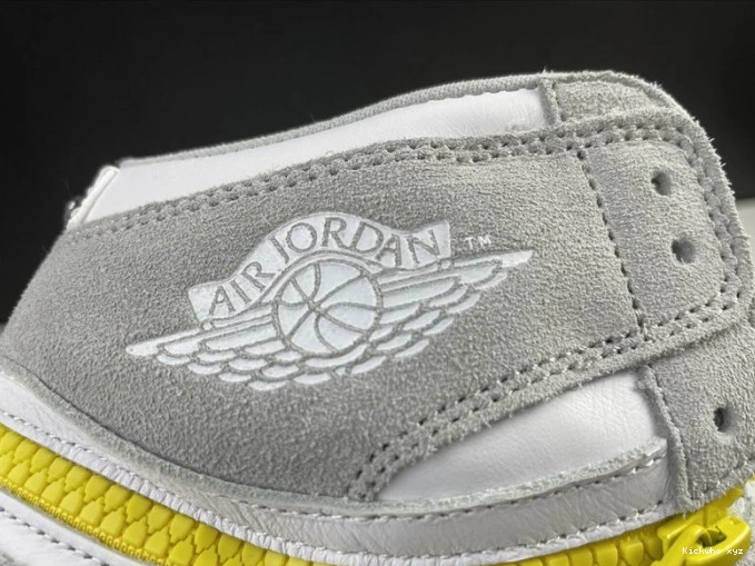 Switch 1 CW6576-100 Light Air Smoke High Jordan 0728